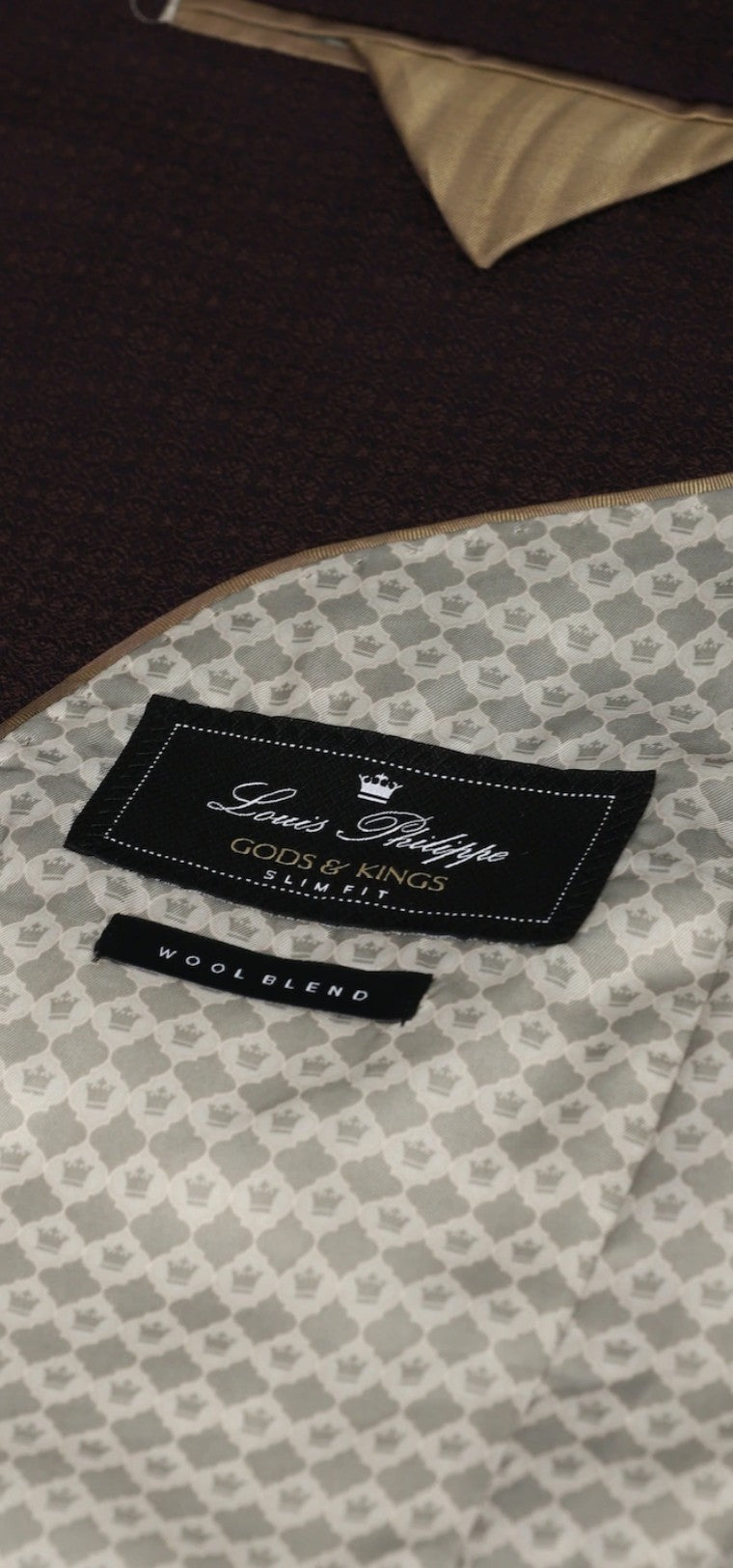 Louis Philippe - Suits