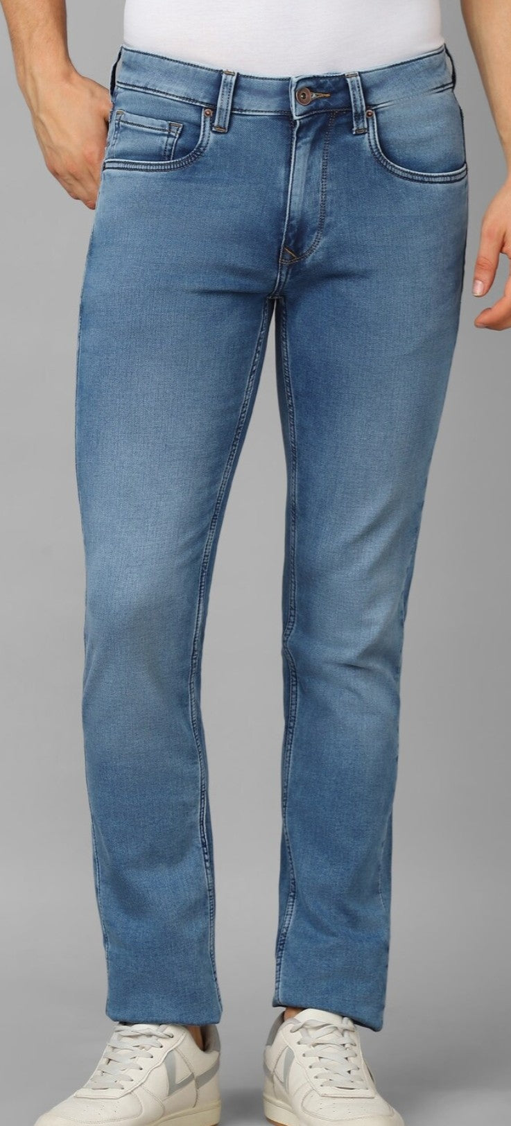 Louis Philippe- Jeans